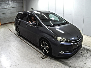 TOYOTA WISH 2012