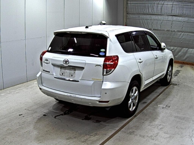 TOYOTA VANGUARD 2013