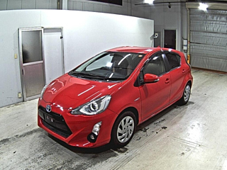 TOYOTA AQUA 2015