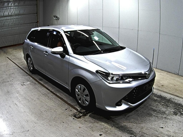 TOYOTA COROLLA FIELDER 2015