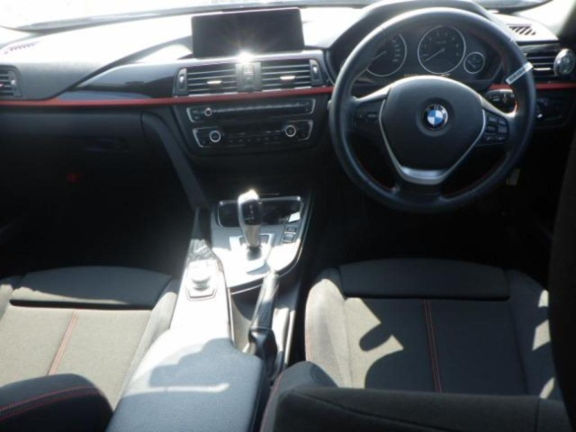 BMW 3 SERIES 2012