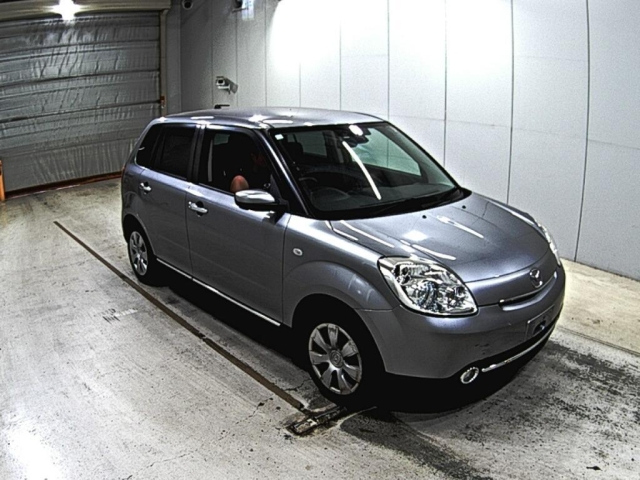 MAZDA VERISA 2012