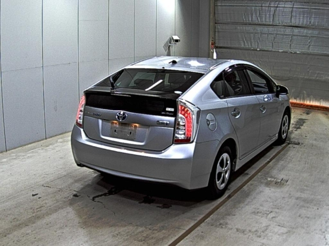 TOYOTA PRIUS PHV 2013