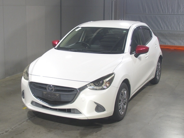 MAZDA DEMIO 2015