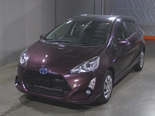 TOYOTA AQUA 2015