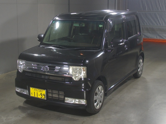 TOYOTA PIXIS SPACE 2013