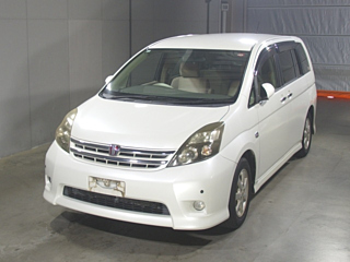 TOYOTA ISIS 2010