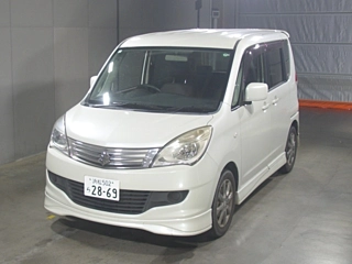 SUZUKI SOLIO 2011