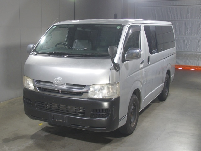TOYOTA HIACE VAN 2009