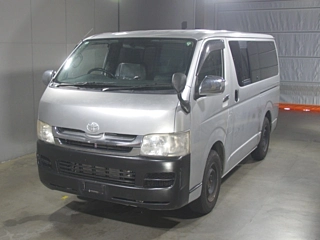 TOYOTA HIACE VAN 2009