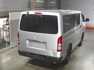 TOYOTA HIACE VAN 2009