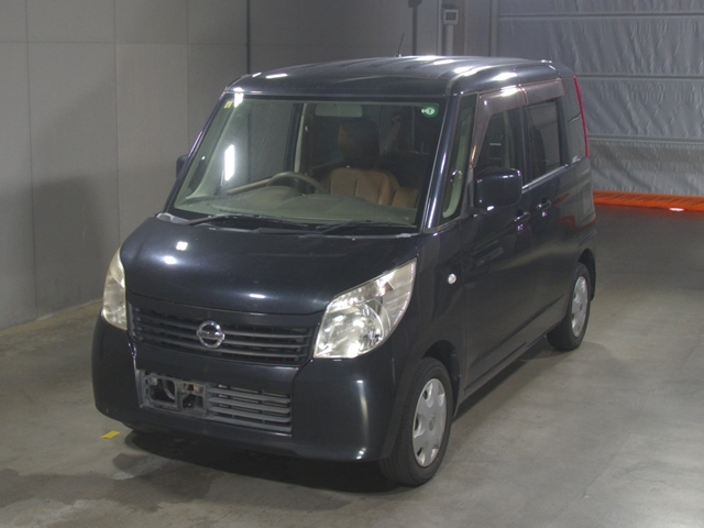 NISSAN ROOX 2012