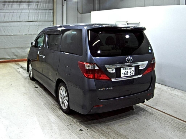 TOYOTA ALPHARD 2009