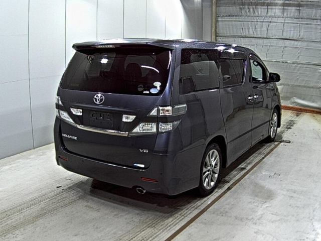 TOYOTA VELLFIRE 2011