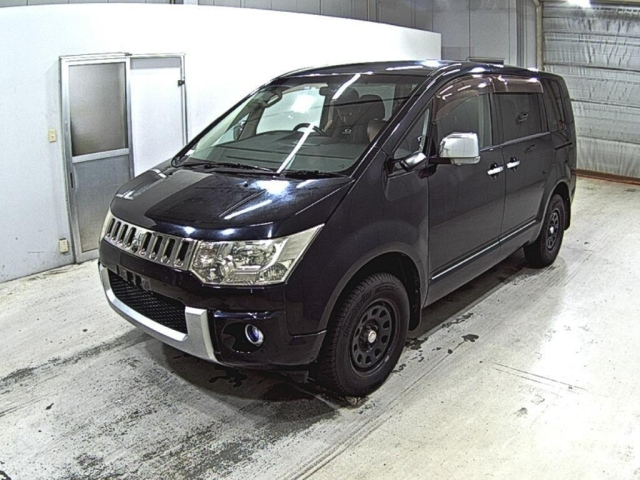 MITSUBISHI DELICA D5 2008