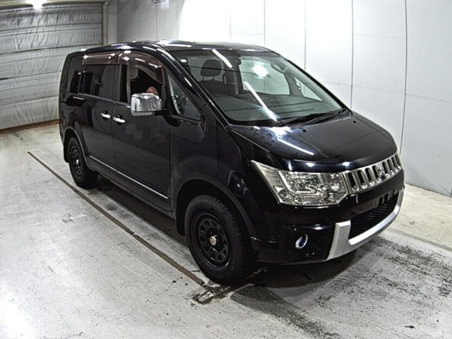 MITSUBISHI DELICA D5 2008