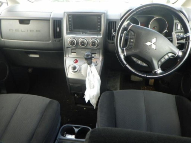 MITSUBISHI DELICA D5 2008