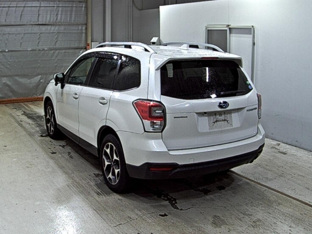 SUBARU FORESTER 2017