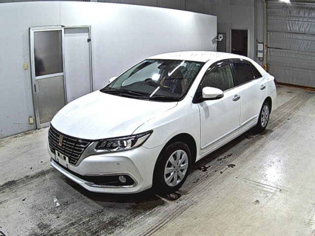 TOYOTA PREMIO 2019