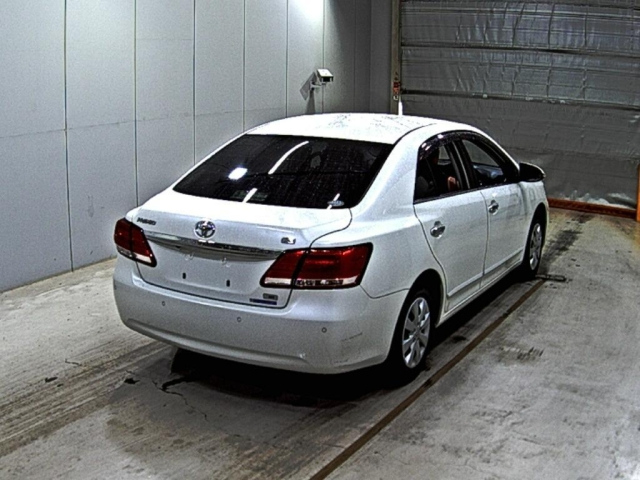 TOYOTA PREMIO 2019