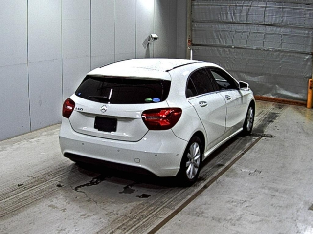 MERCEDES BENZ A CLASS 2016