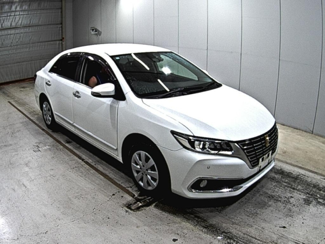 TOYOTA PREMIO 2019