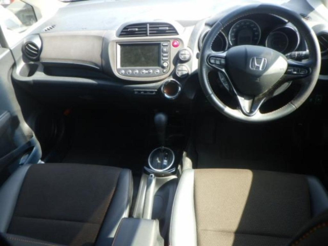 HONDA FIT SHUTTLE 2012