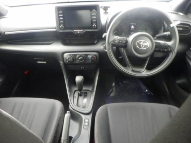 TOYOTA YARIS 2021