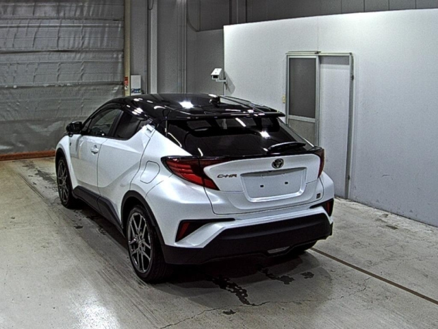 TOYOTA C-HR 2022