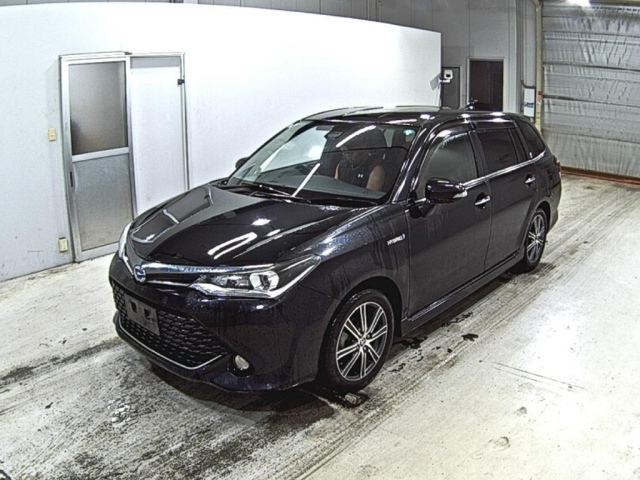 TOYOTA COROLLA FIELDER 2015