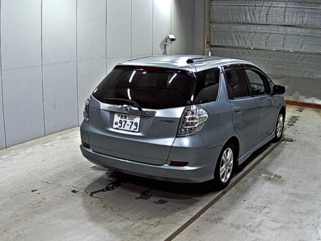 HONDA FIT SHUTTLE 2011