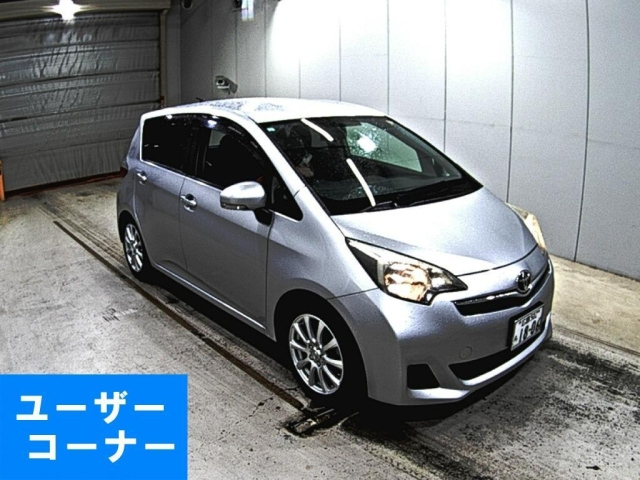 TOYOTA RACTIS 2013