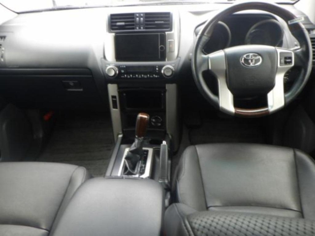 TOYOTA LAND CRUISER PRADO 2012
