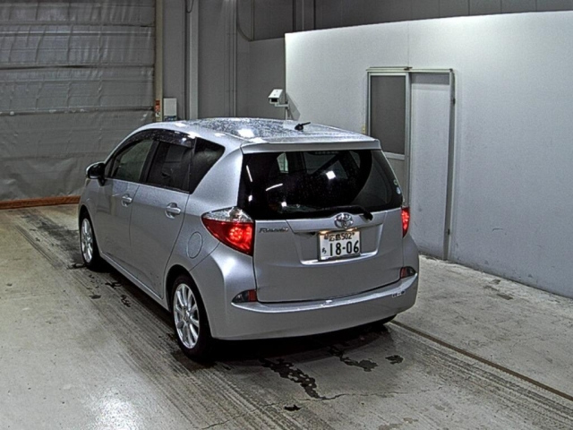 TOYOTA RACTIS 2013