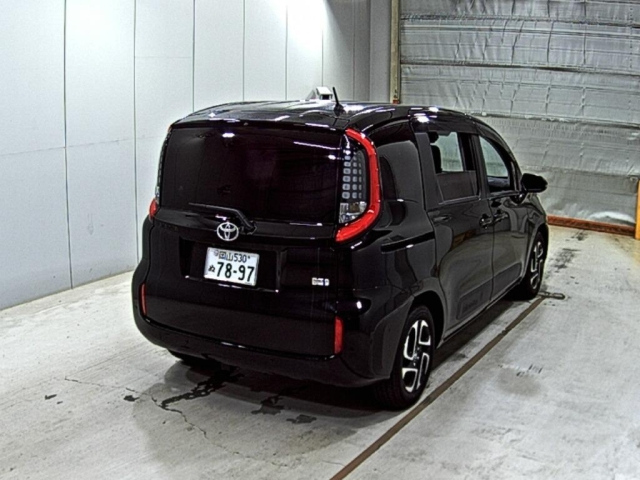TOYOTA SIENTA 2023