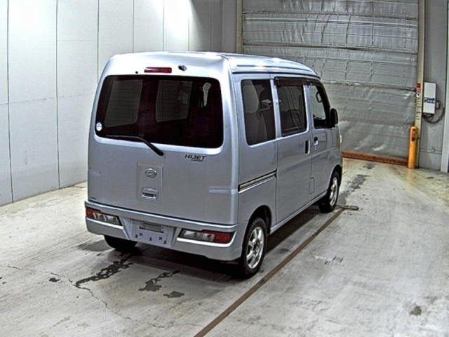 DAIHATSU HIJET VAN 2018