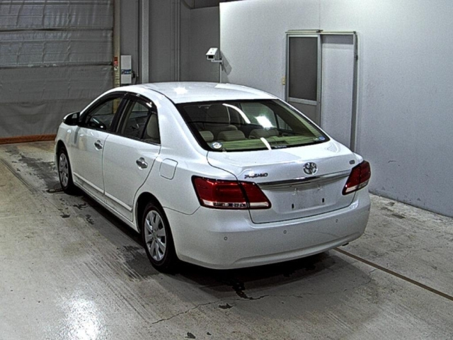 TOYOTA PREMIO 2016