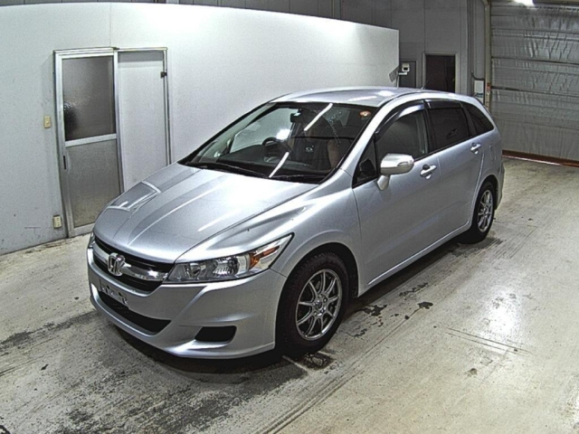 HONDA STREAM 2011