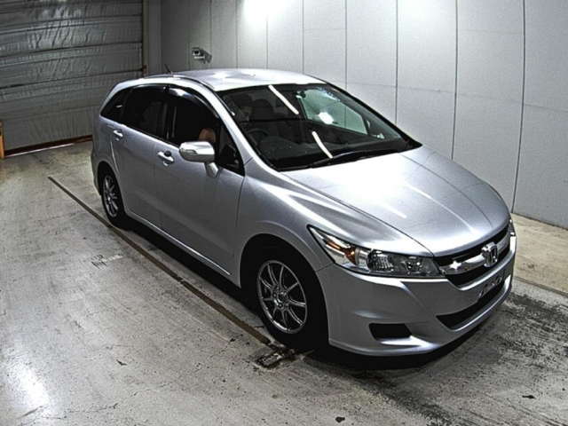 HONDA STREAM 2011