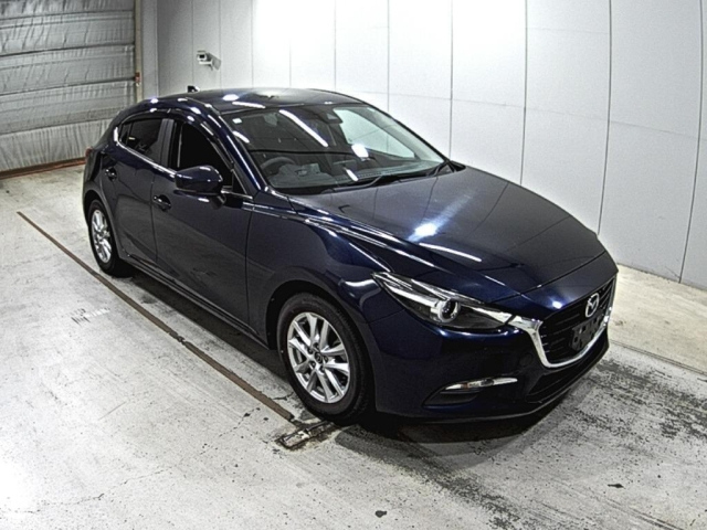 MAZDA AXELA 2018