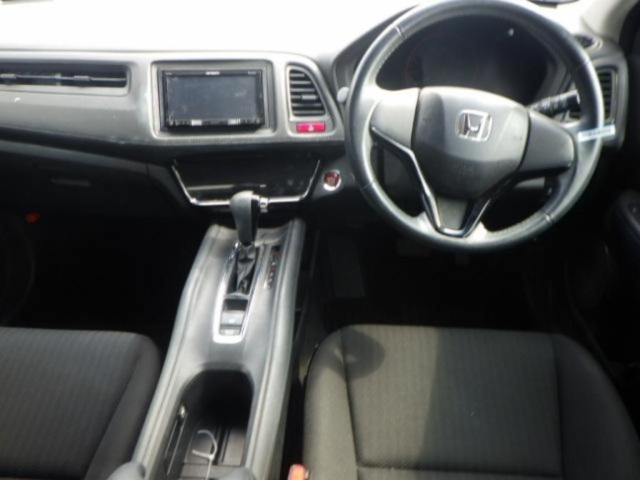 HONDA VEZEL 2015