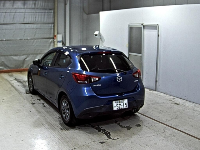 MAZDA DEMIO 2017