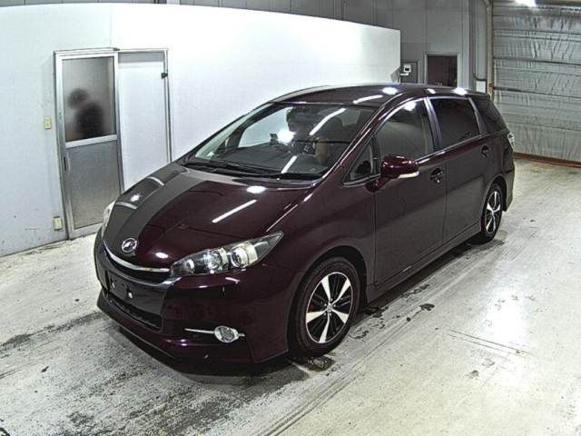 TOYOTA WISH 2015