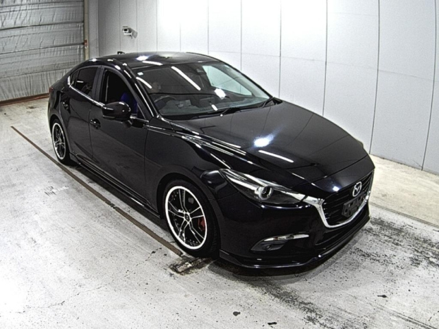 MAZDA AXELA 2017