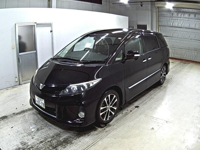 TOYOTA ESTIMA 2015
