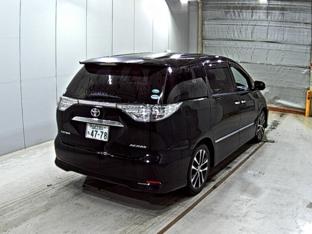 TOYOTA ESTIMA 2015