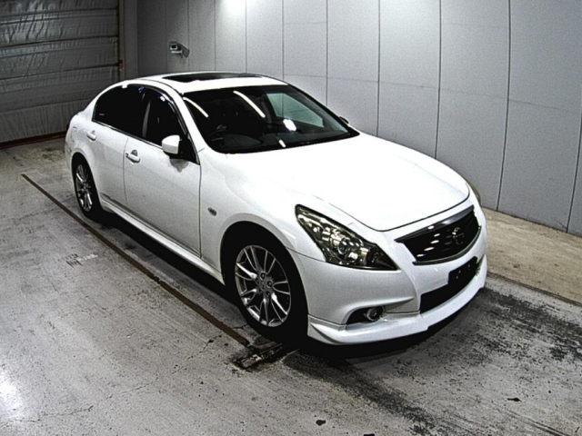 NISSAN SKYLINE 2010
