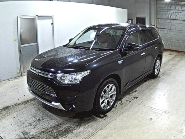MITSUBISHI OUTLANDER PHEV 2013