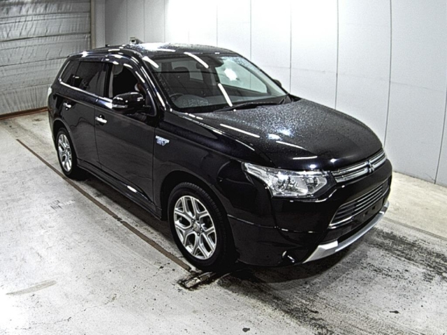MITSUBISHI OUTLANDER PHEV 2013