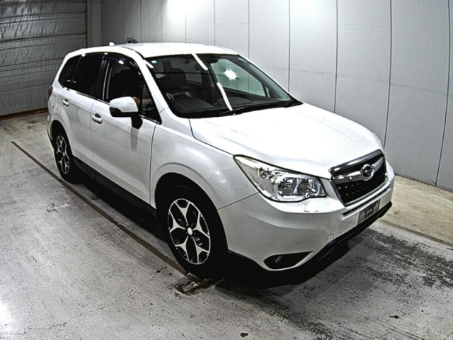 SUBARU FORESTER 2014